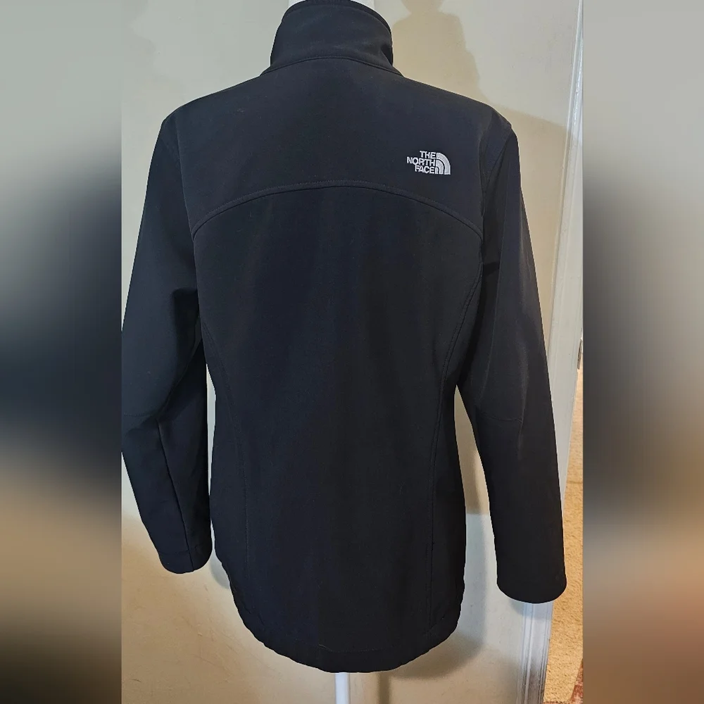 The North Face Women's Apex Bionic Jacket- Large - Picture 2 of 8